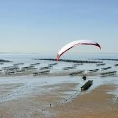 Mezzanine Proche Avec Terrasse, Parking Et Animaux Admis - Fr-1-194-326 La Faute-sur-Mer